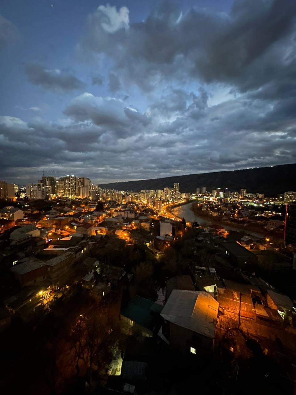 Apartments With View Tbilisi ภายนอก รูปภาพ