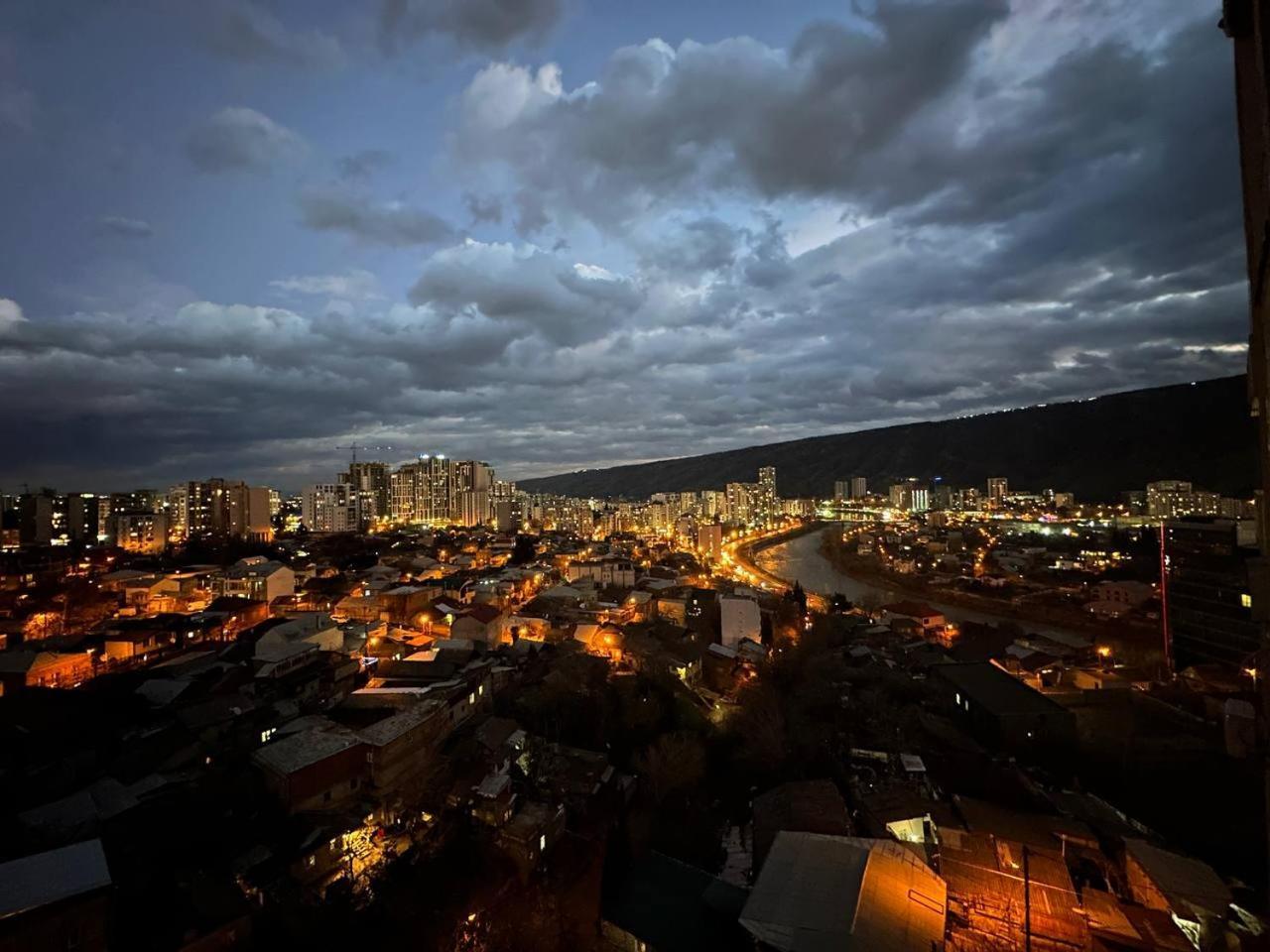 Apartments With View Tbilisi ภายนอก รูปภาพ