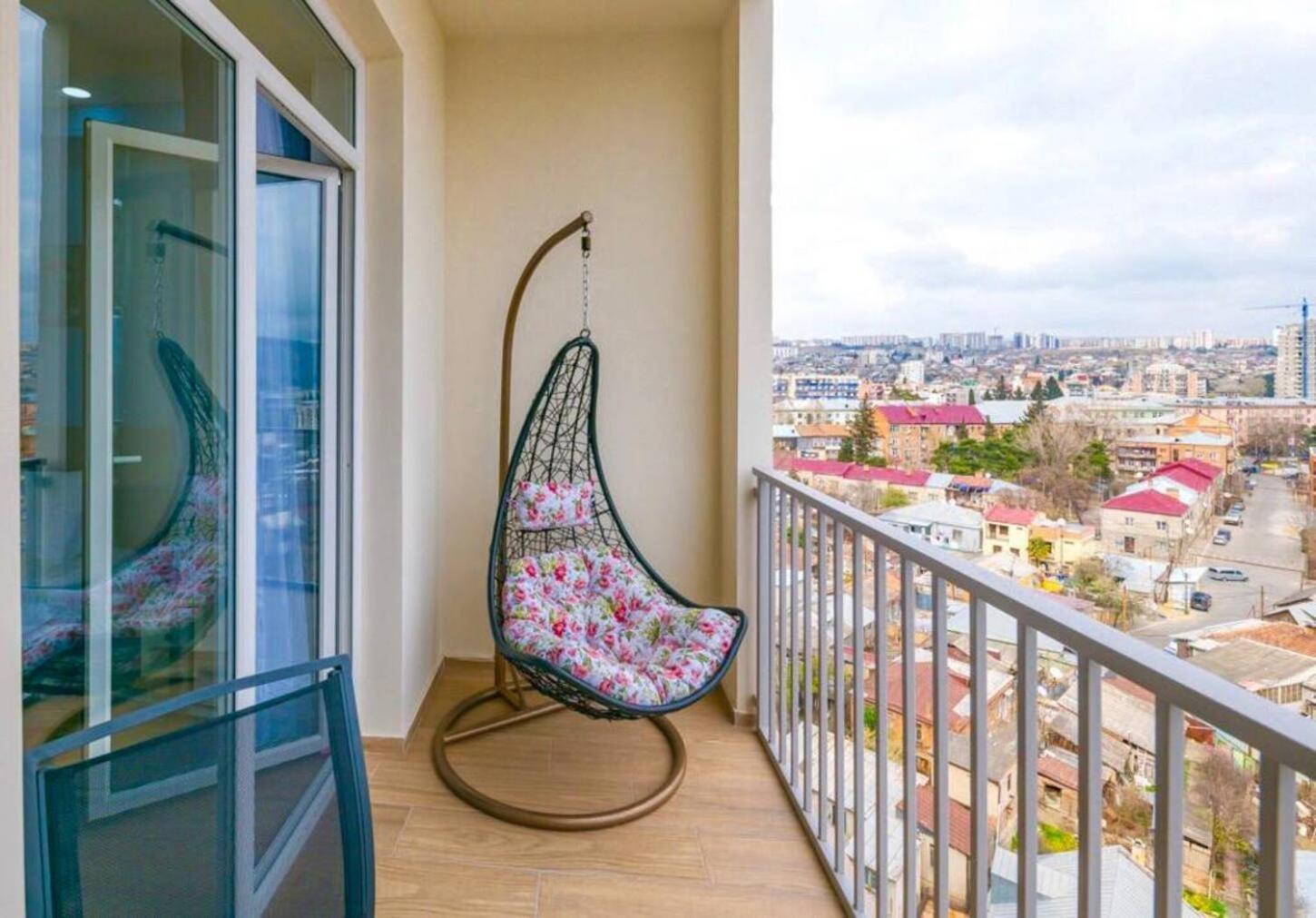 Apartments With View Tbilisi ภายนอก รูปภาพ